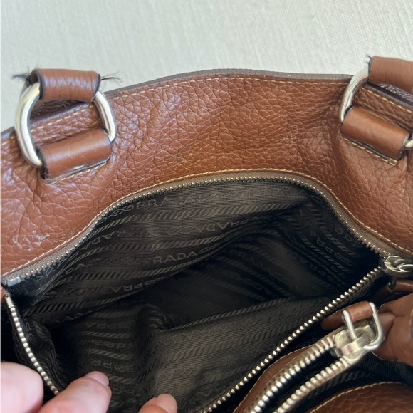 Prada Vitello Daino Side Pocket Tote / Shoulder Bag in Brown - Picture 4 of 8